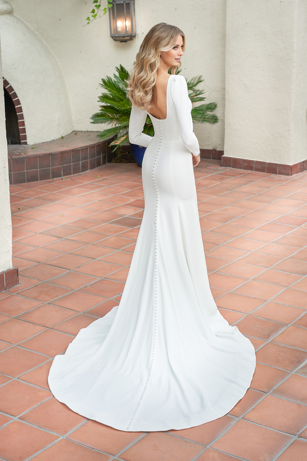 Square collar long sleeved backless and floor length wedding dress